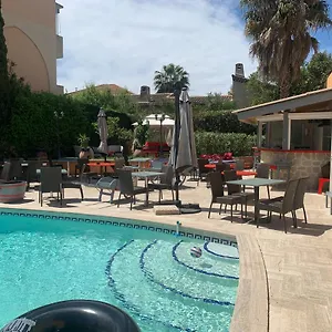Restaurant De La Hotel Golfe-Juan